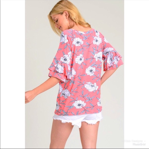 ❤️LAST ONE! Super Soft Floral Top with Ruffle Tiered Sleeves! - Picture 4 of 4